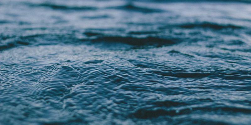 数字生活新美学：JOJO830如何用怀旧未来主义重塑80/90年代视觉元素